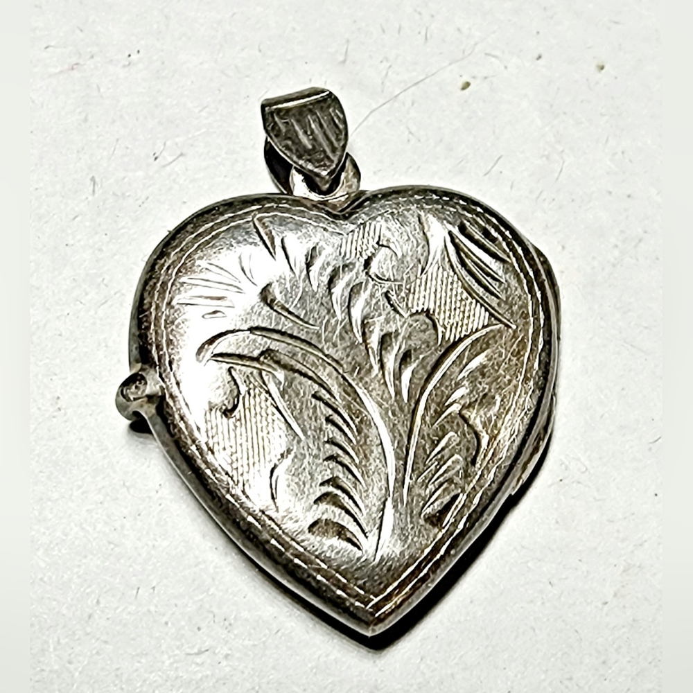 Vintage sterling engraved silver 2 picture frames heart locket charm stamped 925